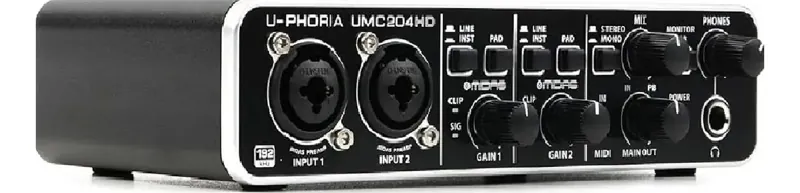 Interface de áudio Behringer UMC204HD